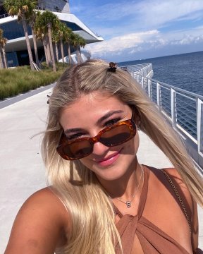 pinklemonade44 de Madrid,España